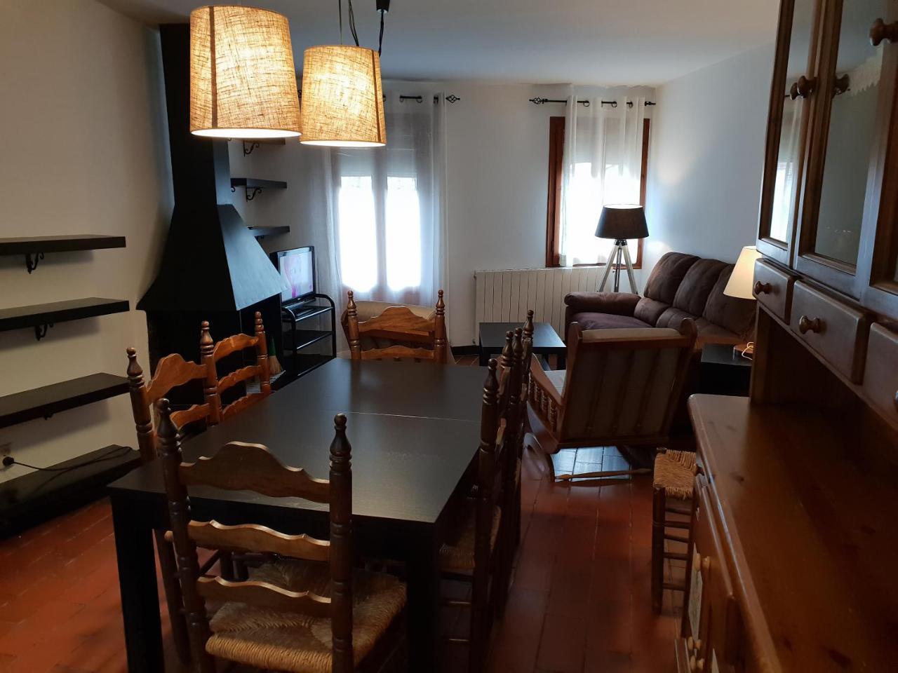 Apartaments Can Bundanci Setcases Bagian luar foto